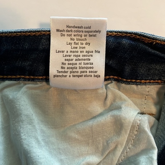 Judy Blue Cuffed High Rise Shorts Size L - Picture 11 of 16